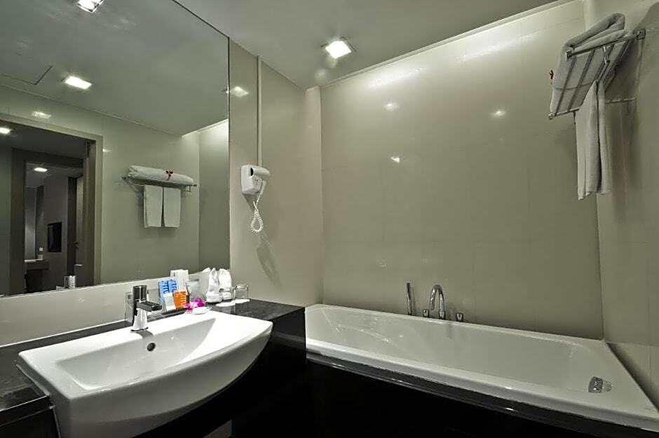 Двухместный номер Superior 2 отдельные кровати в Отель The Ashlee Heights Patong Hotel & Suites