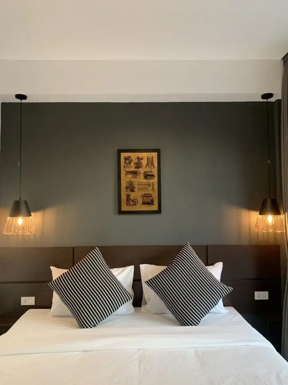Deluxe Double room with balcony (full double bed)