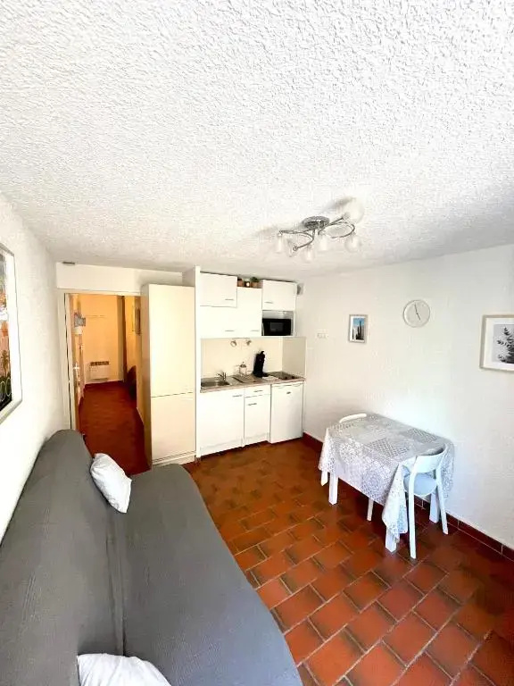 Voir la photo 1 — Beau studio au coeur de Bandol