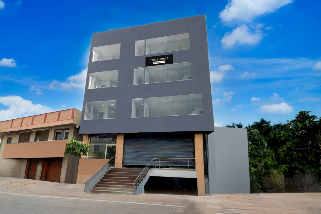 Super Townhouse Cherlapally Bus Terminal Formerly Hotel Chakripuram