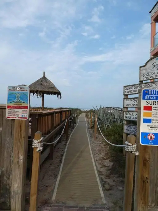 Steps To The Beach/Pet Friendly — 4