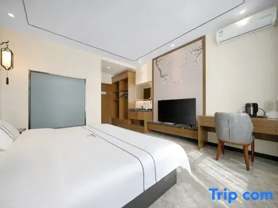 Luxury Double room (full double bed)