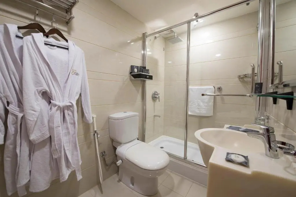 3 Bedrooms Apartment