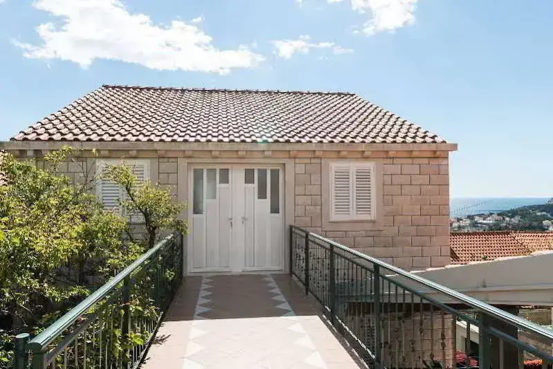 Apartments Baltazar with Sea View&Jacuzzi