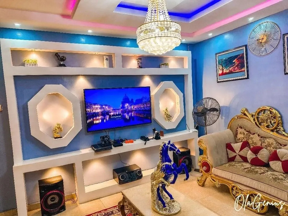 Aso Chateau Apartment and Lounge