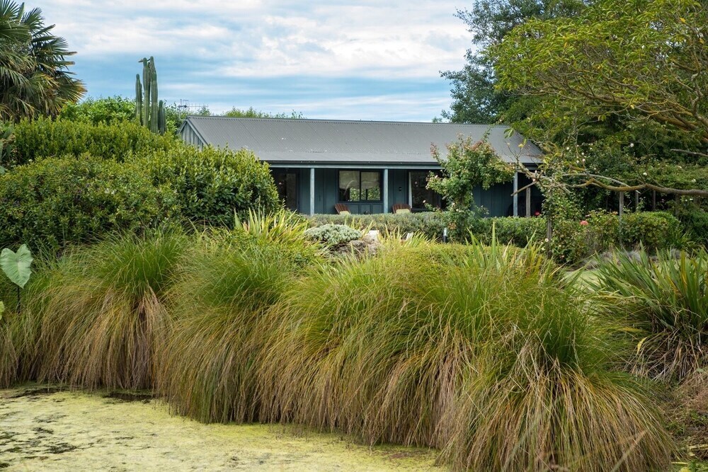 Lawn Cottages image