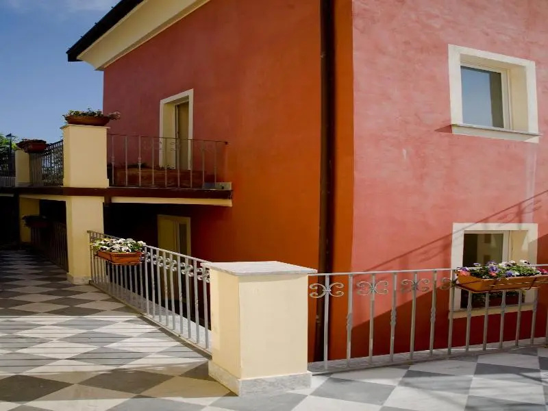 Le Ville Relais