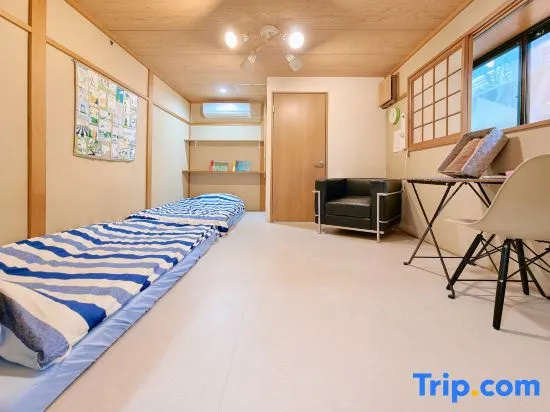 Private single room 2F with shared bath and toilet 사진 6