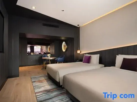 Deluxe Double room (twin beds)