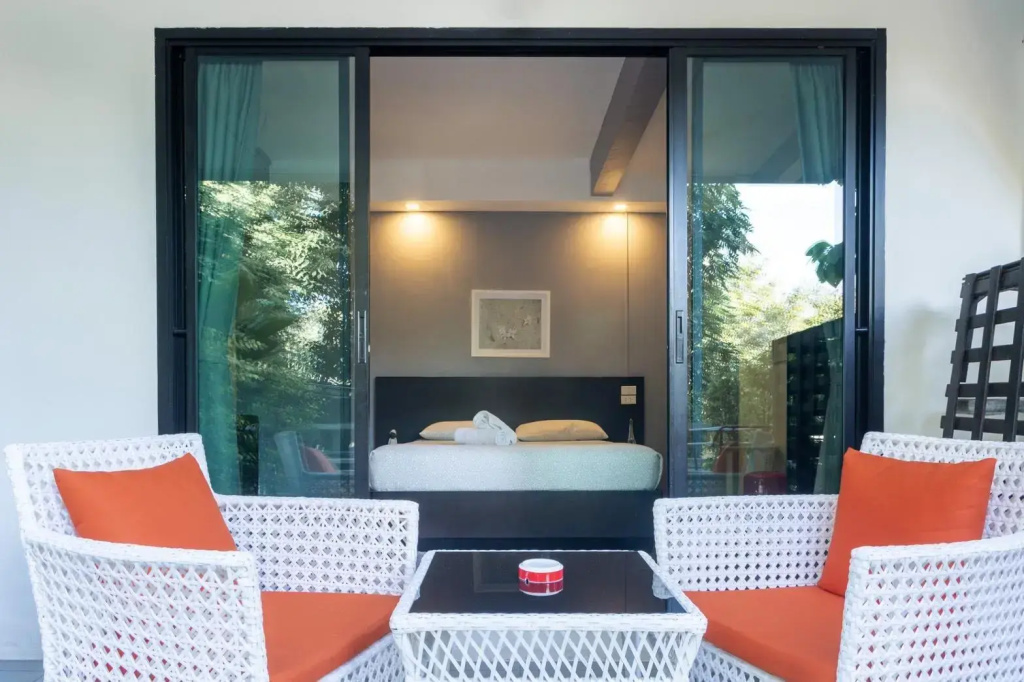 Economy Triple room