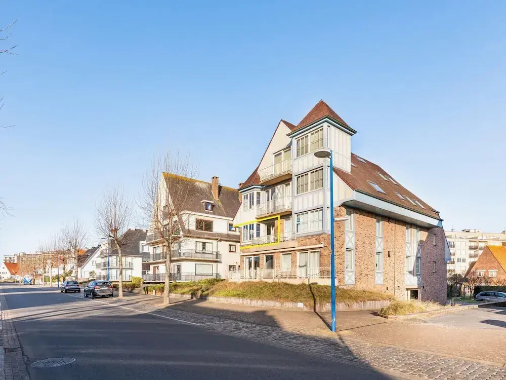 Apartment Near Dunes and Sea