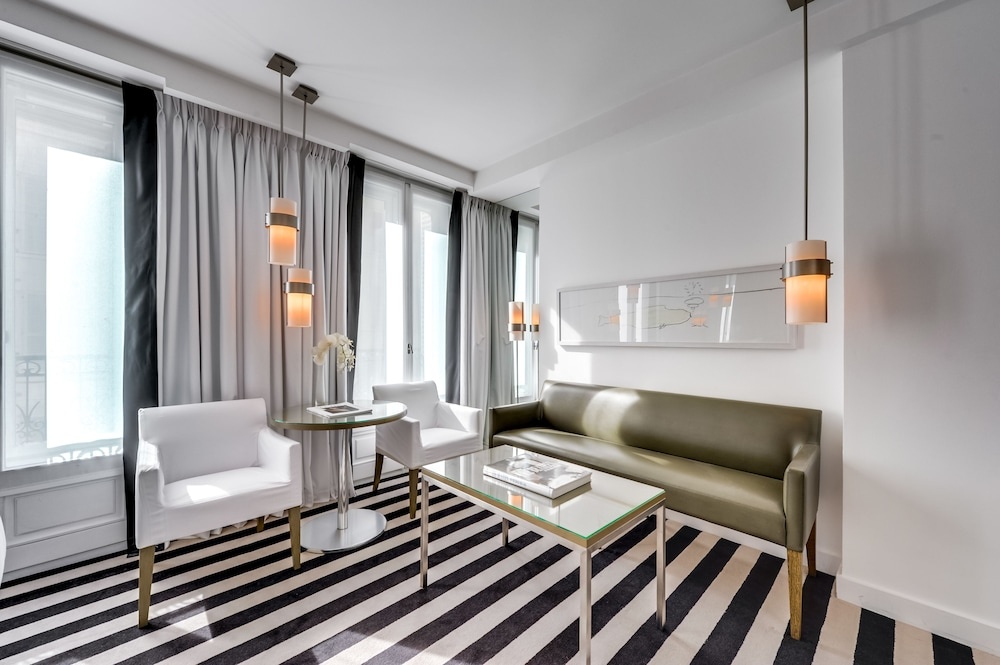 Hotel Le A 82