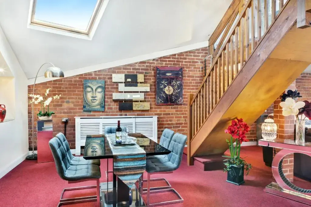 Dragon Loft Apartment