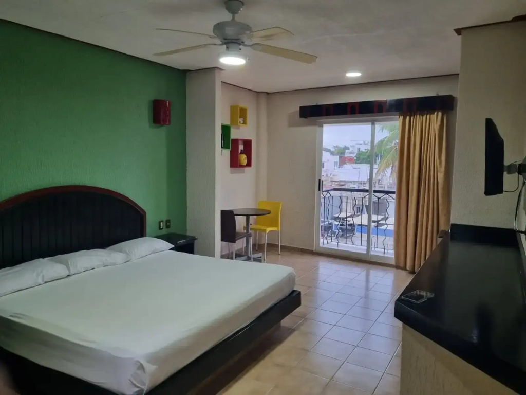 Hotel photo 12