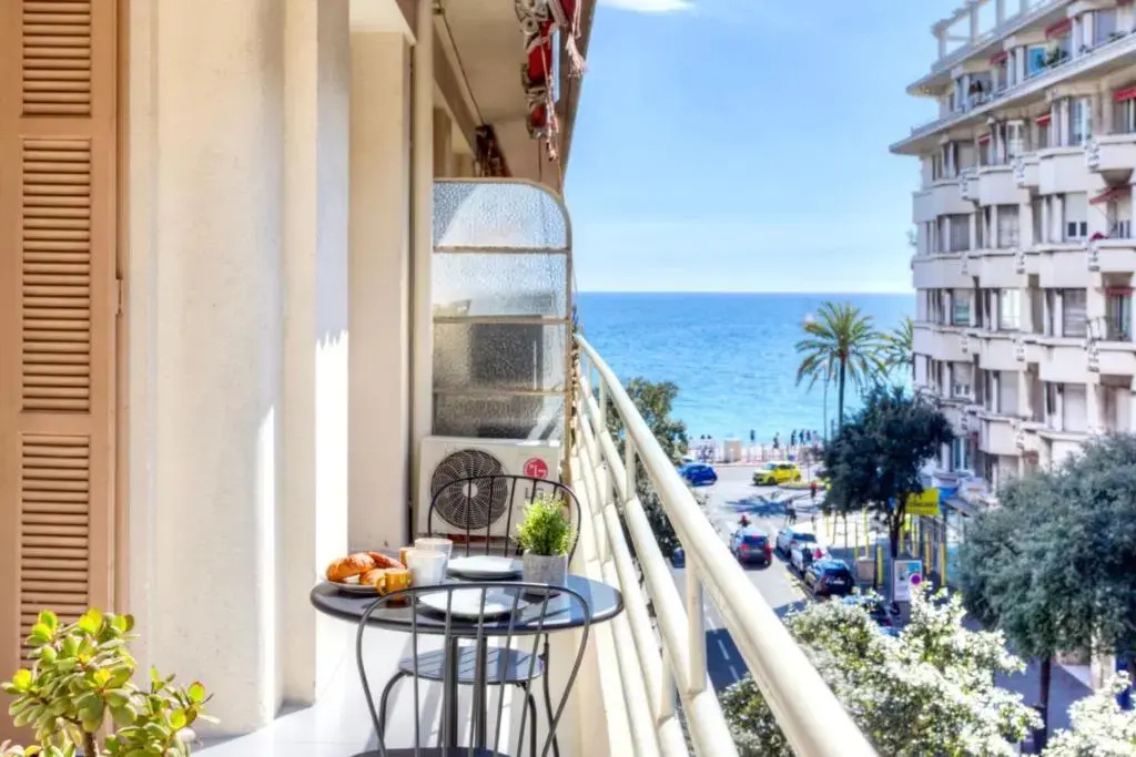 #29 Suite Gambetta AC Sea view 2 bedrooms 1min Walk to Promenade & Sea