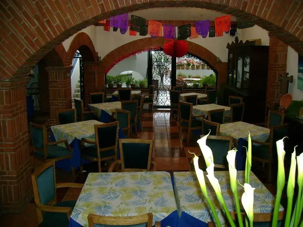Food & Beverage