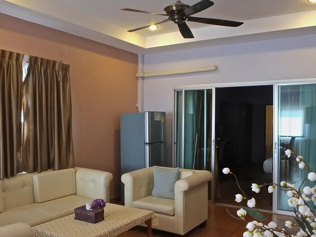 Thanintorn Greenpark Hotel - Chambres