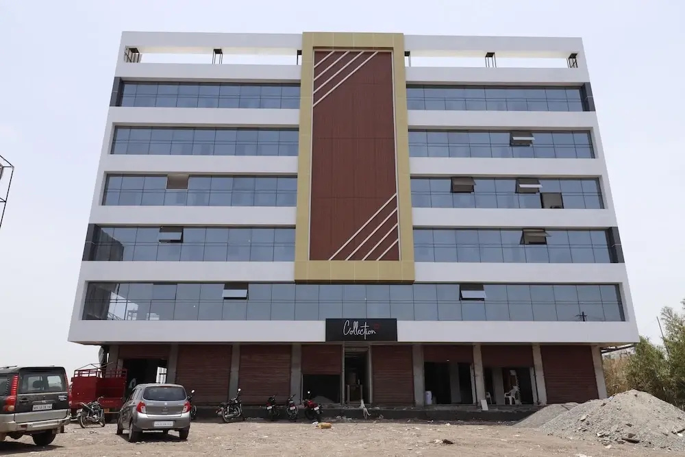 OYO Flagship 27991 Mundhwa UC