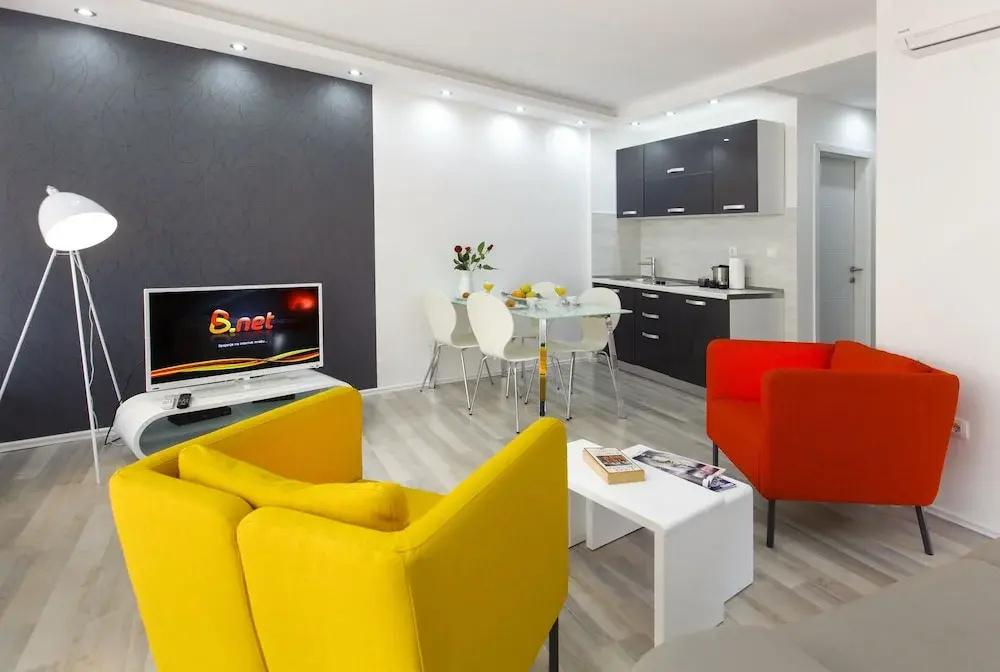 2 Bedrooms Apartment with balcony