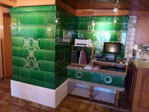Lobby & Reception