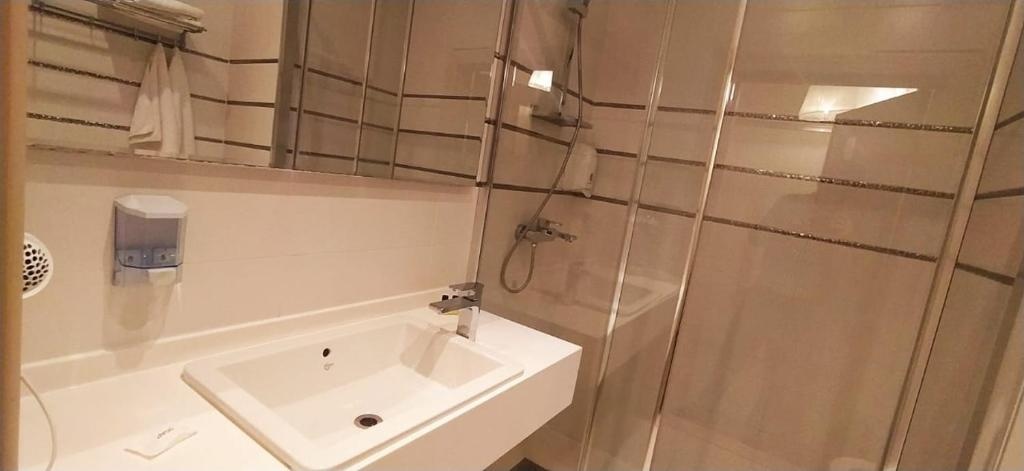 Qebele Yeddı Gozel Hotel - Chambres
