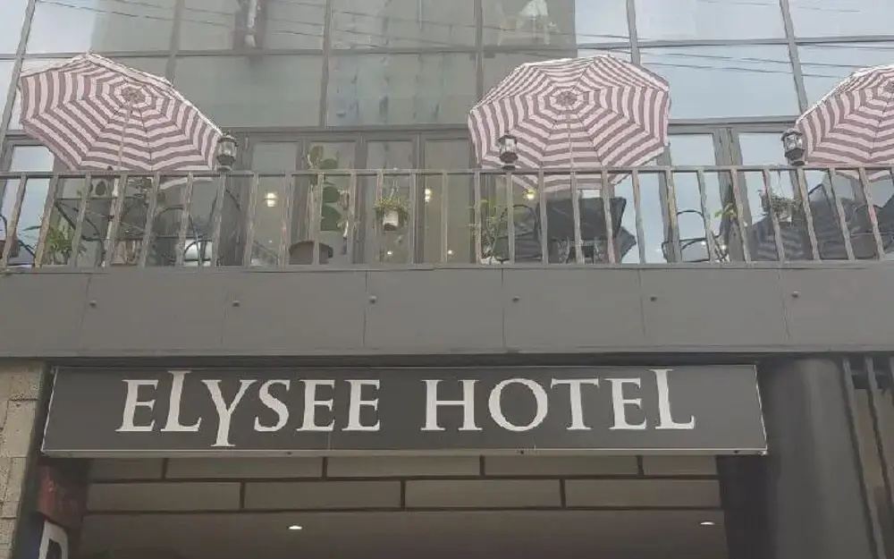 Elysee Hotel