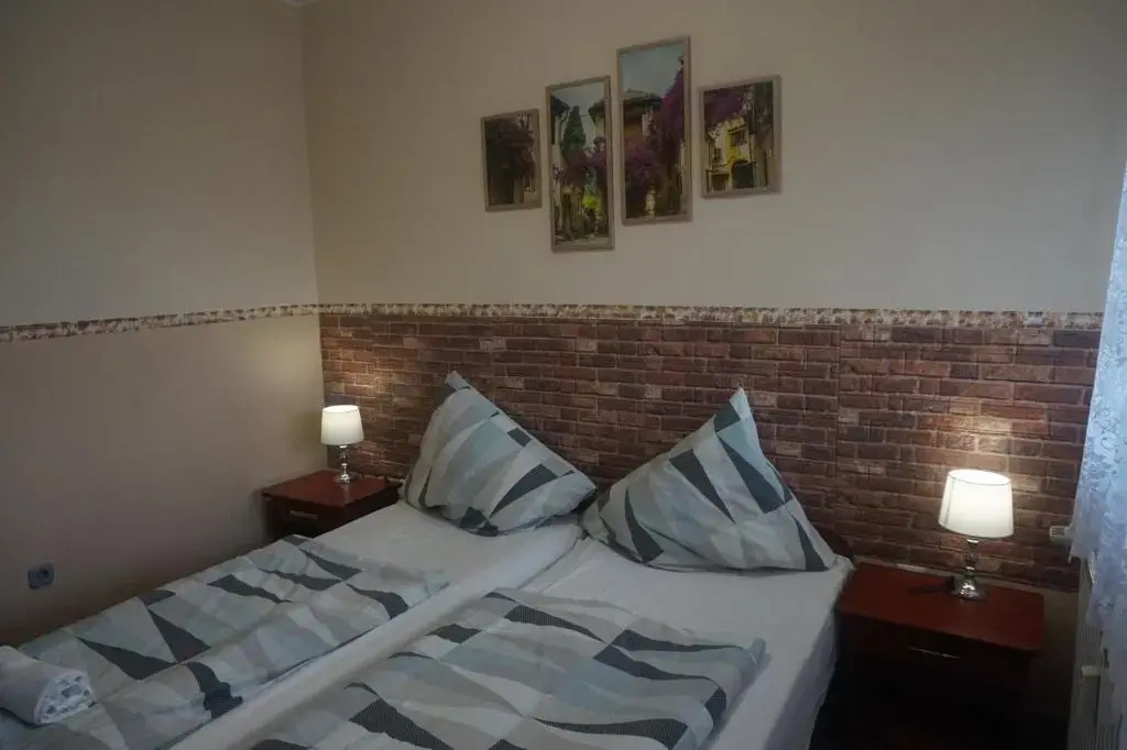 Hotel Ajka - Chambres