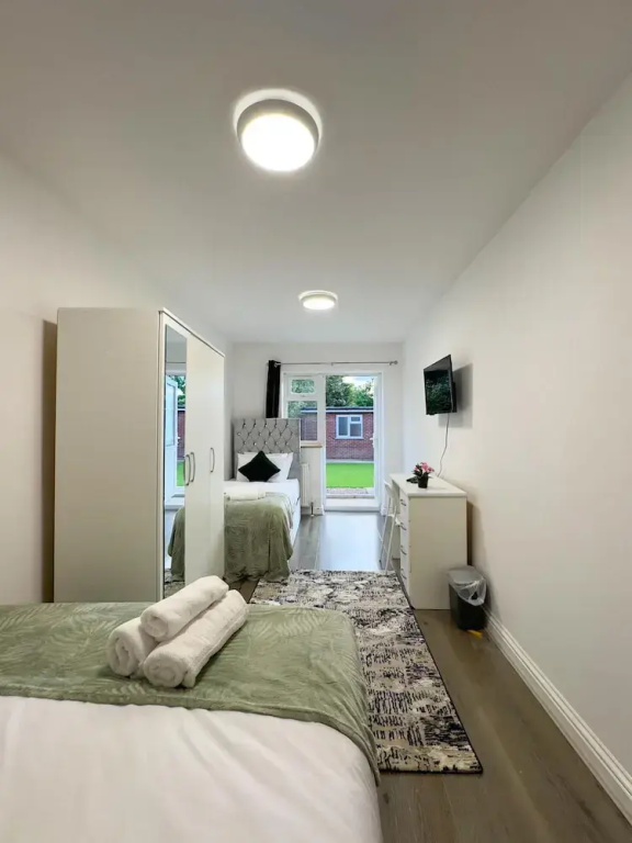 Standard Triple Family room with garden view