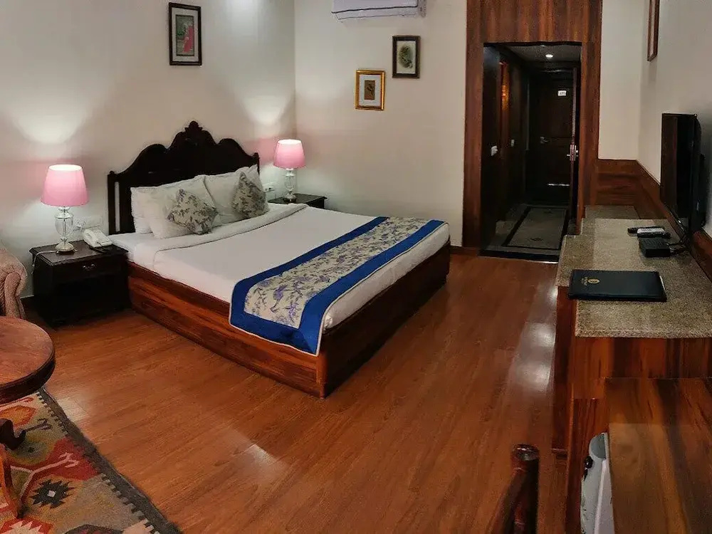 Udai Vilas Palace - Chambres
