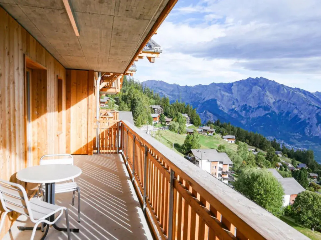Balcony & Terrace