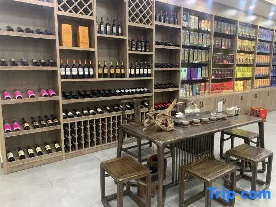 Food & Beverage