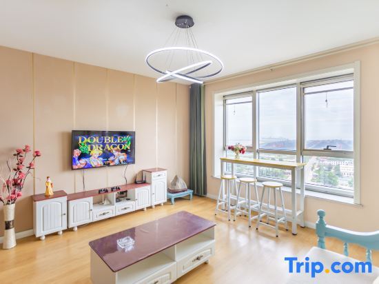 Люкс с 2 комнатами с видом на море в Rizhao Shuohai Seaview Homestay (Wanpingkou Branch)
