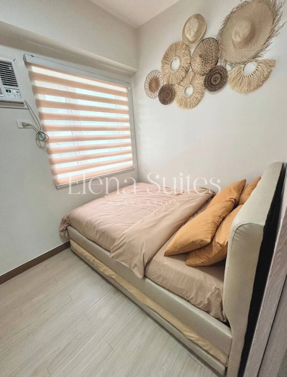 Aesthetic Cozy Stay With Ps4, Netflix & Coffee Nook - Elena Suites Staycation — фото 1