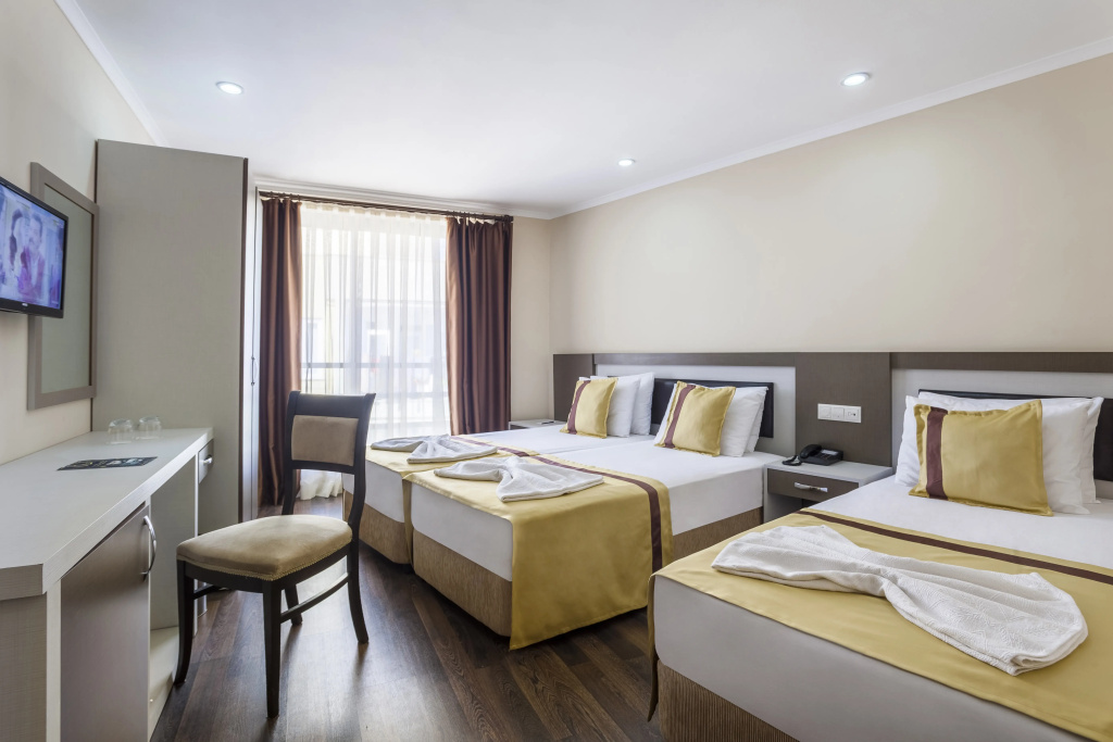 Ayhan Hotel — фото