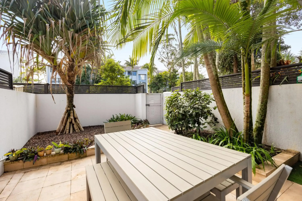 Moondarah, Apartment 6, 75 Noosa Parade