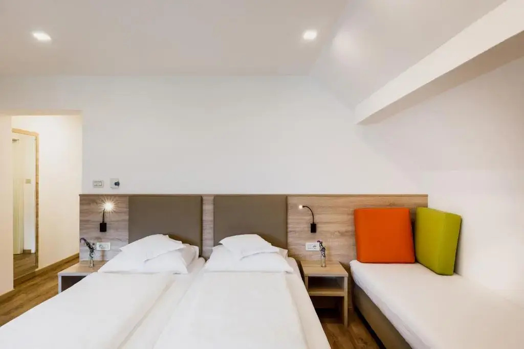 Standard Double room (full double bed)