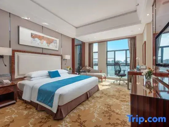 2 Bedrooms Deluxe Suite
