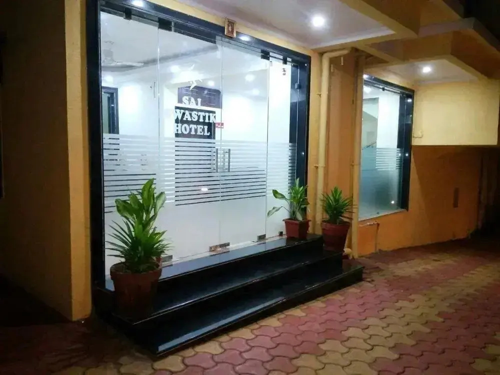 Sai Swastik by OYO Rooms