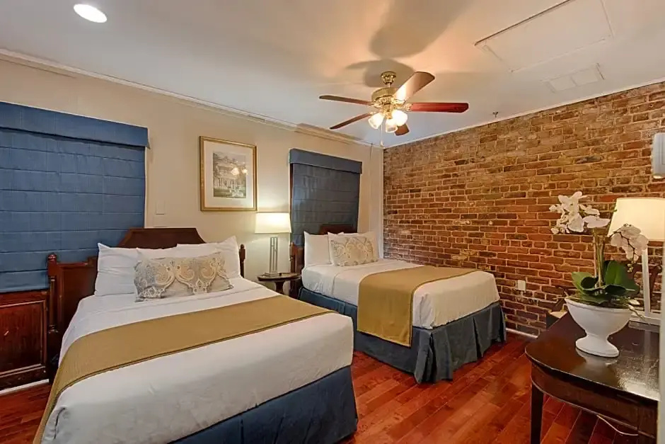 Hotel St. Pierre®, a French Quarter Inns® Hotel - Chambres