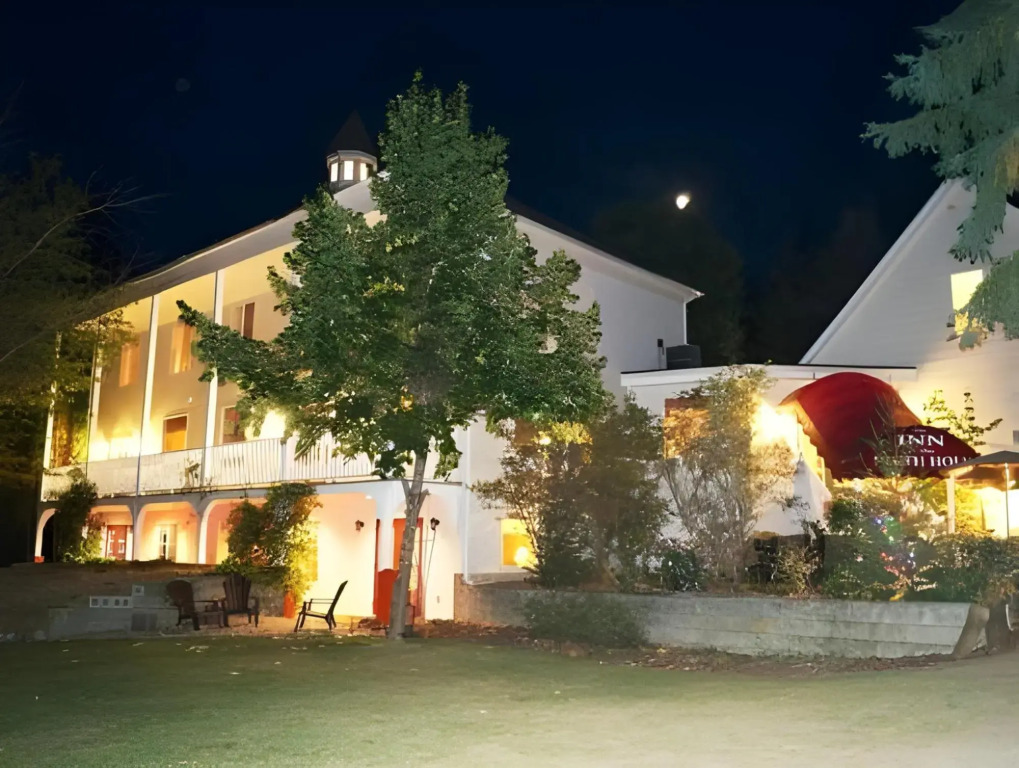 The Inn At The Ninth Hole B&B