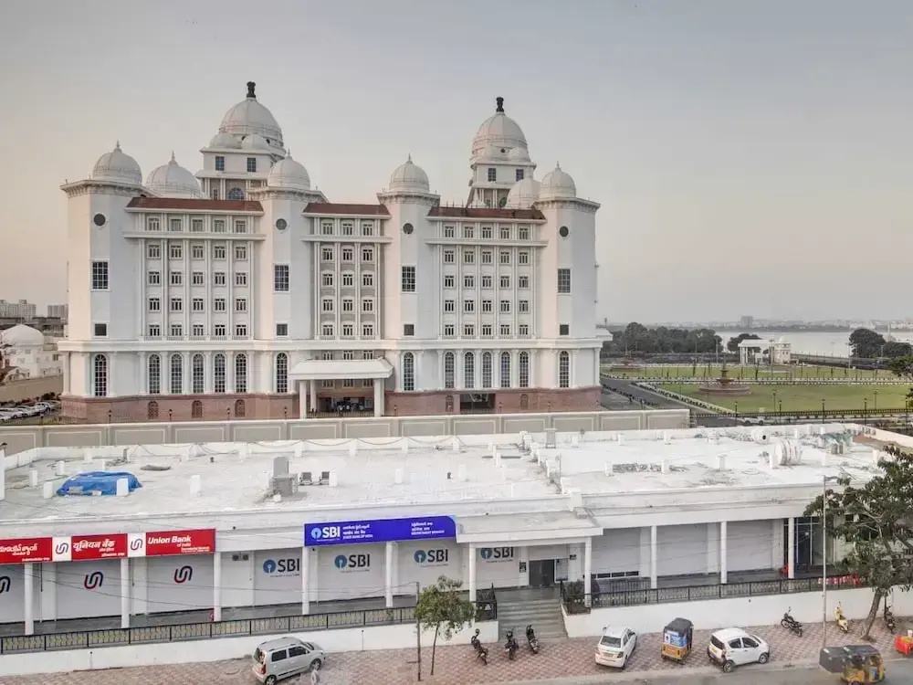 The Superb Hotels