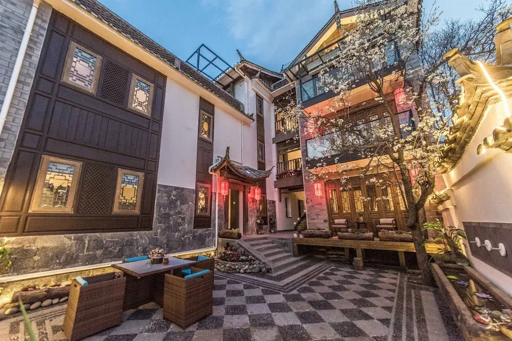 Floral Hotel Yun Xi Lijiang