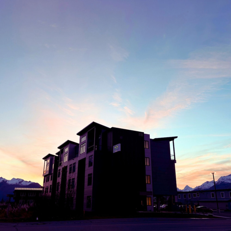 Chugach Naswik Suites