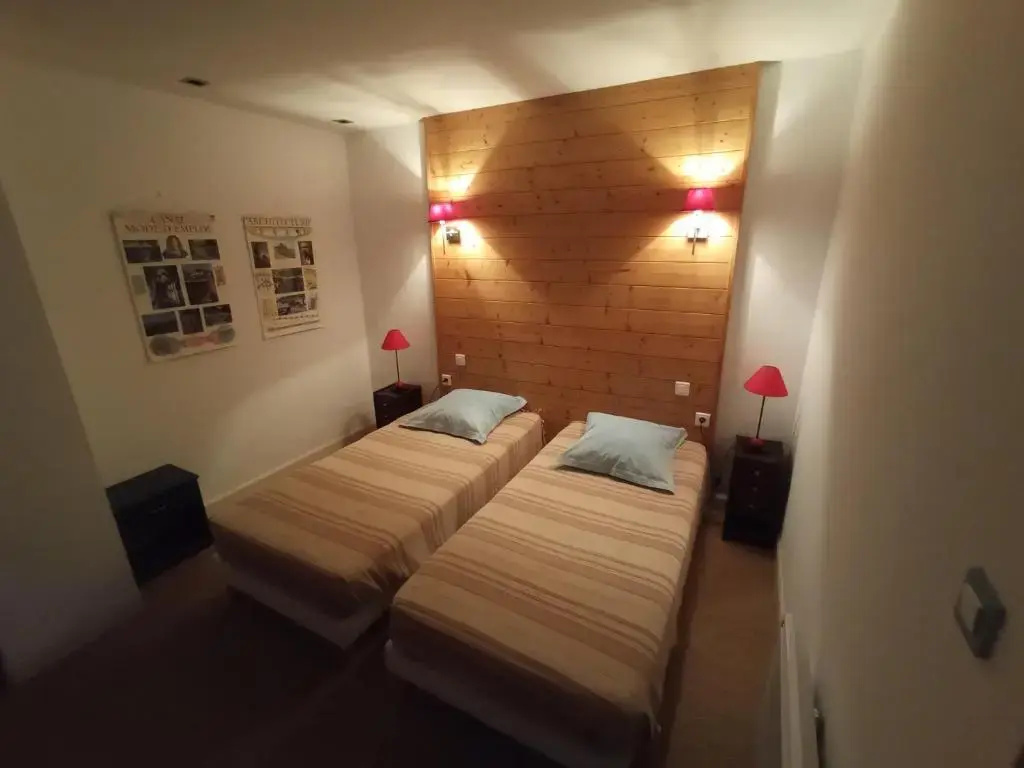 Standard Double room (twin beds)