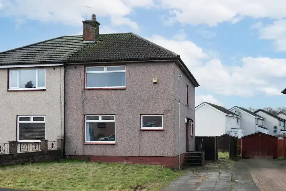 4 Bedrooms-2bath-free Parking