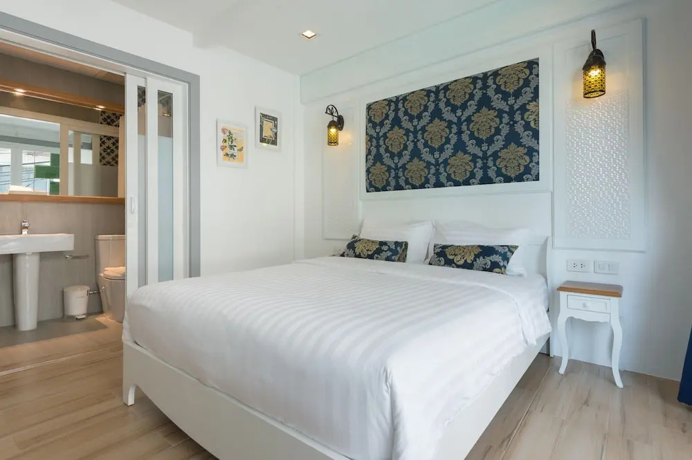 Двухместный номер Standard с балконом двуспальная кровать в White Ivory Bed & Breakfast