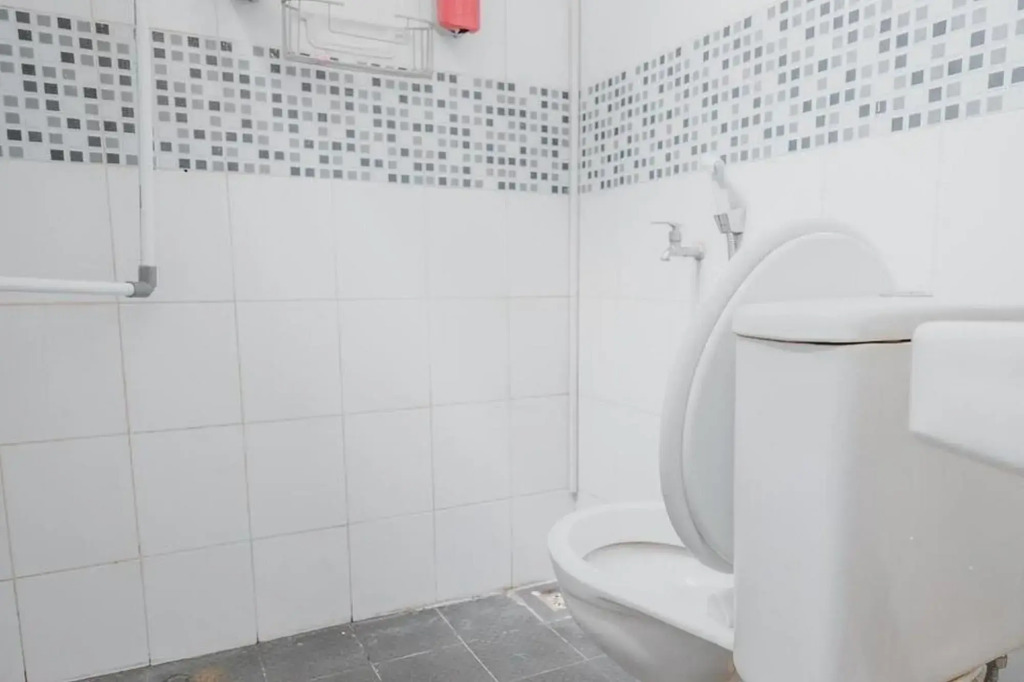 RedDoorz near Lampung Walk - фото 8