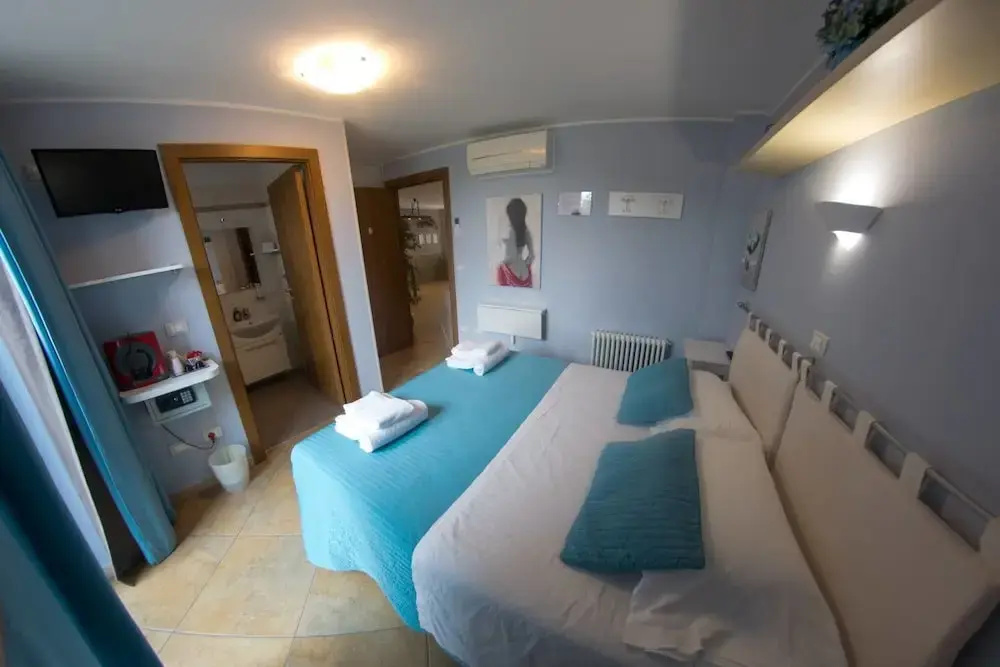 Hotel photo 2