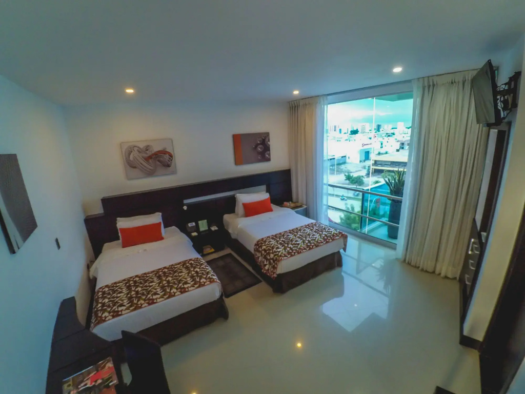 Hotel photo 2