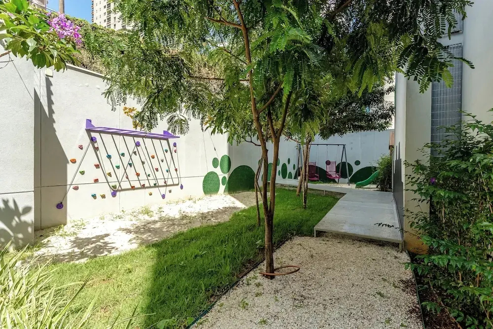 Moderno-Pinheiros -AC - Brazilian Corner